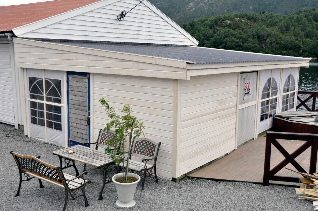Gulen Dive Resort Dalsøyra 外观 照片
