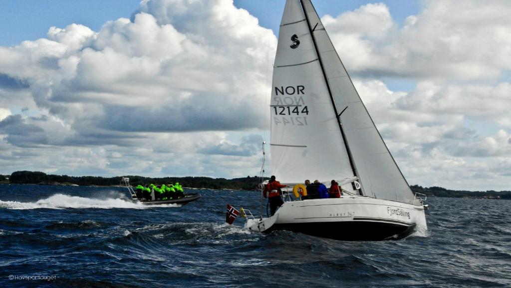 Gulen Dive Resort Dalsøyra 外观 照片