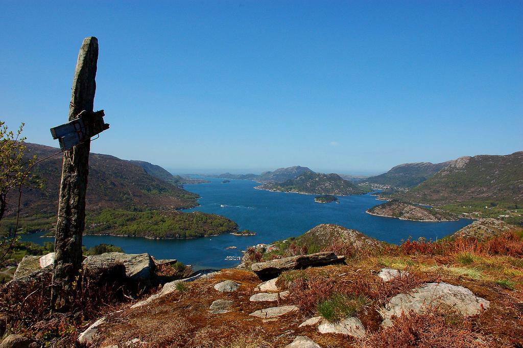 Gulen Dive Resort Dalsøyra 外观 照片